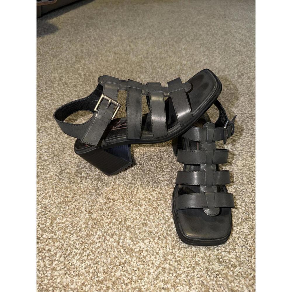 Zodiac Black Strappy Block Heel Sandals - Picture 3 of 7